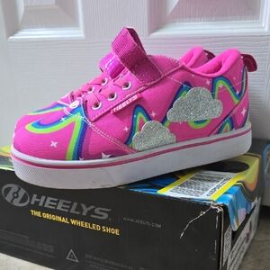 Heelys Pink Sneakers with Wheels and Graffiti Design girls SIZE 3